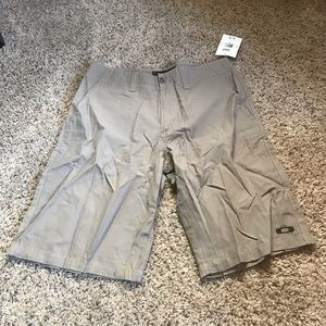 New Men’s Oakley Shorts
